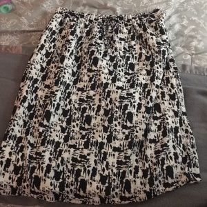 Black and White midi Skirt